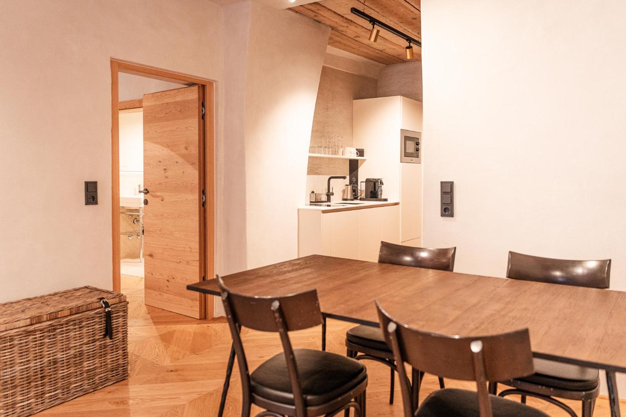 H5 Grauer Baer Studios & More Innsbruck Extérieur photo